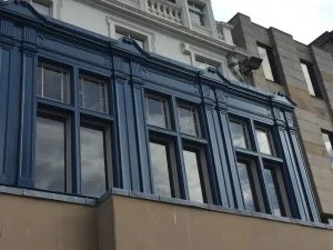 COMMERCIAL WINDOW CLEANER EDINBURGH 2