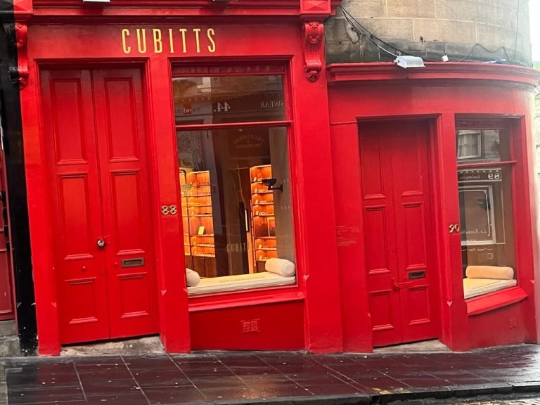 COMMERCIAL WINDOW CLEANING, CUBITTS OPTICIANS, WEST BOW