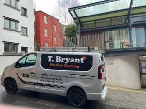 THE SCOTTISH POETRY LIBRARY: A HAVEN FOR SCOTTISH POETRY IN EDINBURGH’S HEART